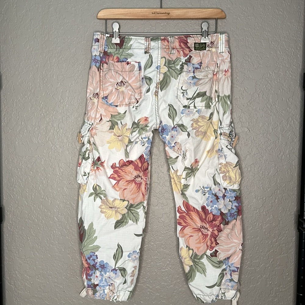 Y2K style Lucky Brand crop floral cargo pants - Picture 5 of 13